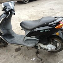 比亚乔大滑翔踏板100cc