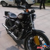 代友出贴，出售08年6月哈雷883R，CB-1