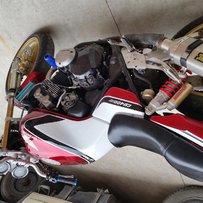 张国荣跳楼价洒泪抛售CB1代