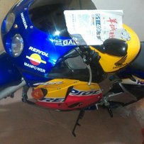 代友出售CBR22。