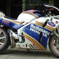 99弯道之王RVF400NC35期