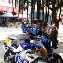 出售2台NSR250P3，04Z1000，TZR125