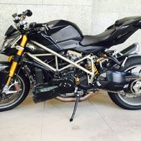 深圳代友出售两台车