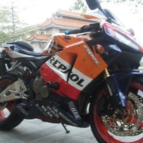顺德 急放台精神05年CBR6000  3万元