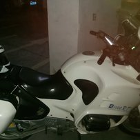 广州白云代友出售：“宝马R1100RT”