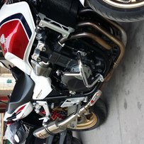 CB1300亿西尔排气管和国产防天蝎管