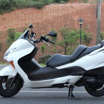 代友出06年本田佛沙250forza，无匙启动，手自一体，改装音响。