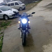 广西罗城1.7万出售01年本田  CB400摩托车，VTEC1代