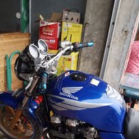 急降价出售本田CB750。和一台本田越野车