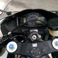 出两部车 K9大R 09CBR600