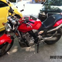 广州金沙洲出售03年黄蜂900....