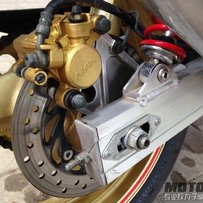 惠州代朋友出售95CB400，车况非常精神，车容完美，看车绝对不后悔