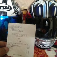 广东江门出3顶ARAI头盔~06.07大眼~和一顶VECTOR系列的。