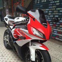 代友出售06CBR1000.