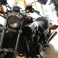 出售大魔鬼(V-MAX)1200 卖2W，可换CB400 VT1~3代或者大绵羊