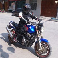 CB400一代，一口价1.7，秒的来