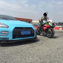 出售1台09年6R 1台98CB400