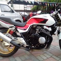 深圳代友出售07年一手碣石CB400三代