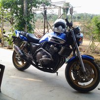 代友出售二台车车。电话13422584828