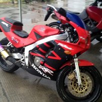 珠海出售98年CB400