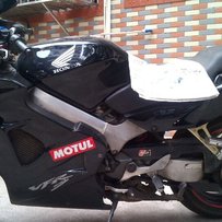 韶关马坝出99款vfr800，价格求秒