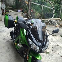 代友出售2012年Z1000SX，原版原七局部补七,要的速度联系。