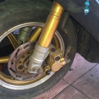 中山代友出售00-02年存期ZX9R