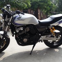 出售2代CB400，价钱超级靓18888