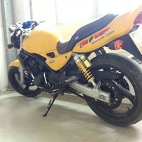 收辆证件齐全 雅马哈 或者本田,或者铃木,长途车,烂车勿扰