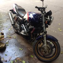 增城地区出售01CB400Vtec1