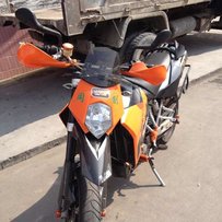 出售06KTM950碳纤维改件较多￥52000接刀