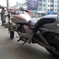 出一台本田V缸250太子