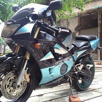 出川崎ZXR400公路赛11800