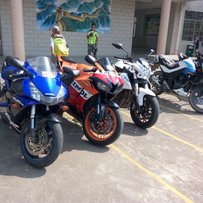出三台车：CBR954-欧版黄龙600-30期改F5
