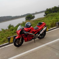 白云代友出台精神到西甘的弯道情人30期