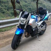 06年铃木小BK，GSR400