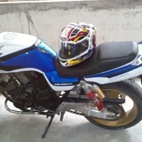 广州市白云区20000元代友出03CB400（代友）