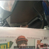 2012美腿Z1000,买车送美女,出售美美的Z1000,金色改装