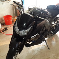 重新发帖，11年z1000  价格私聊