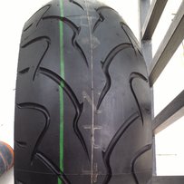 出售两条全新后胎、倍耐力 米其林