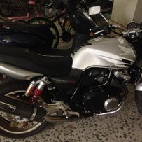 湛江地区出部02年CB400二代，机头精神菲菲