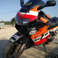 花都出售01年VFR800