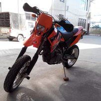 代友出售06年KTM625smc￥38000接小刀