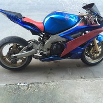 出售ZX-9R改R6 变异黄蜂600 LIKE180