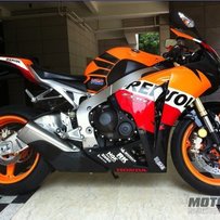 深圳售09CBR1000 REPSOL限量版