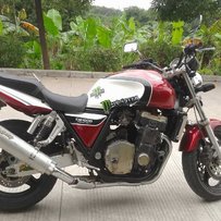 CB1000