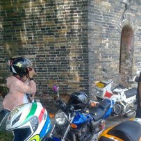 江门新会出台精神CB400一代。。。