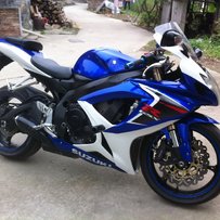 出售 一台铃木  K7  600 小R