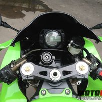 ★ 代友发贴 福建省龙岩市出售05年ZX10R