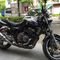 英德黎溪镇出售本田94CB400卖12800元，雅马哈XV125卖1000元